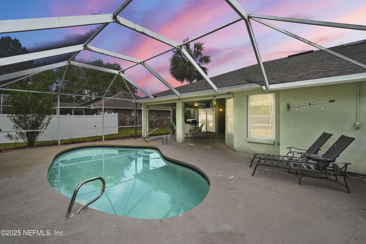 Property Photo:  3 Bickford Drive  FL 32137 