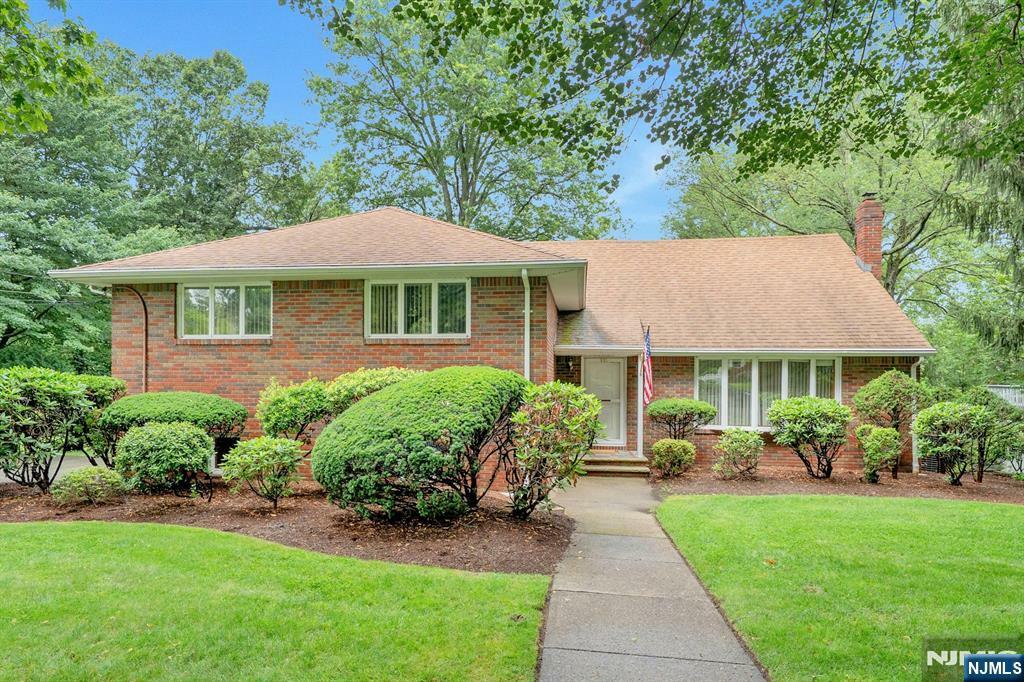 Property Photo: 581 Mazur Avenue NJ 07652