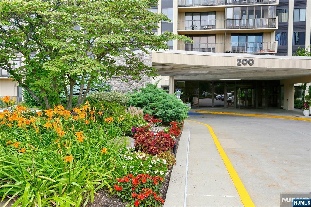 Property Photo: 200 Winston Drive 2116 NJ 07010