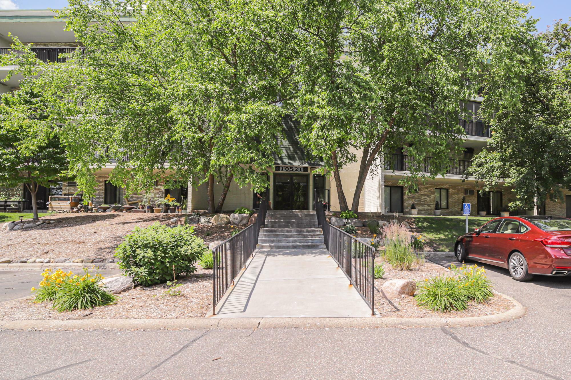 Property Photo: 10521 Cedar Lake Road 208 MN 55305
