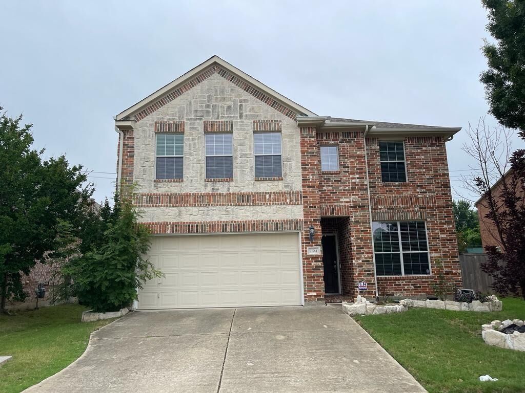 Property Photo: 7104 Sugarplum Drive TX 75074