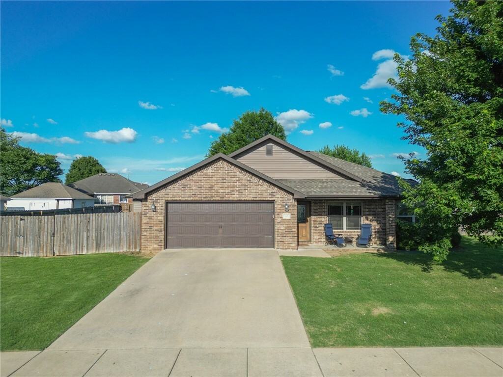 1401 Arkansas Lane  Prairie Grove AR 72753 photo