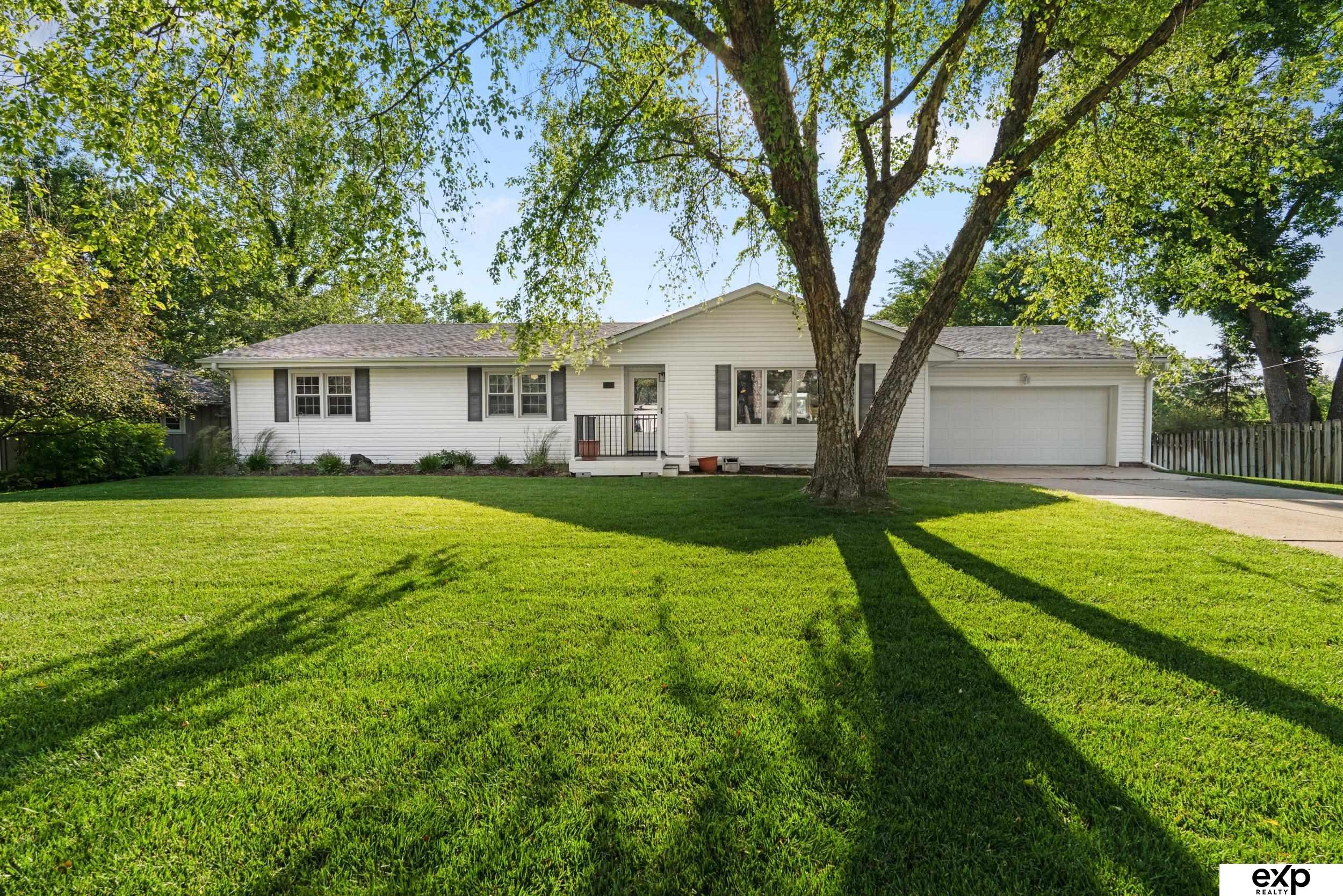 3516 S 101 Street  Omaha NE 68124 photo
