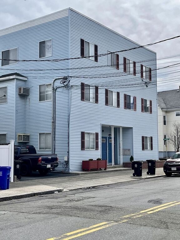 Property Photo:  217-221 Highland Ave, 1  MA 02148 