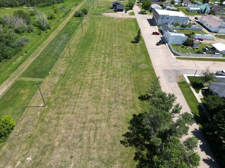 Property Photo: 5008 50 Avenue AB T0C 0N0