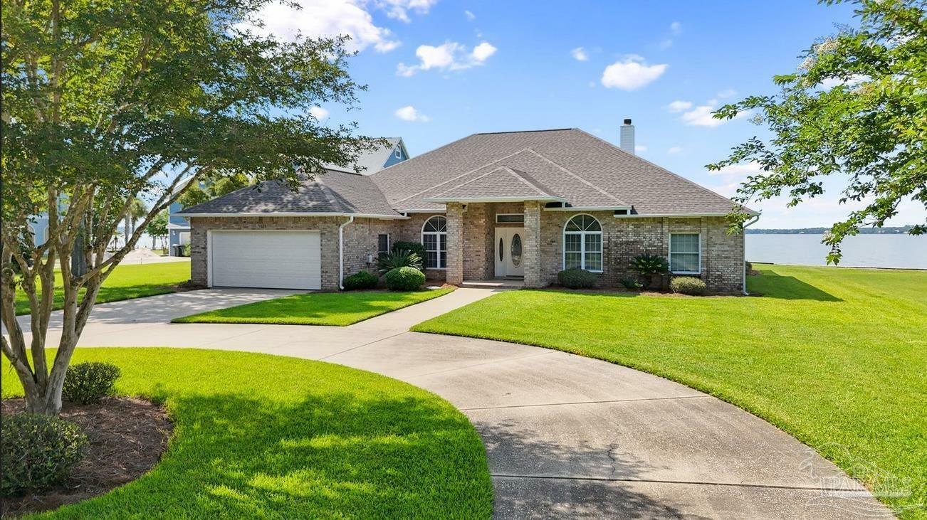 Property Photo: 5450 N Shore Rd FL 32507