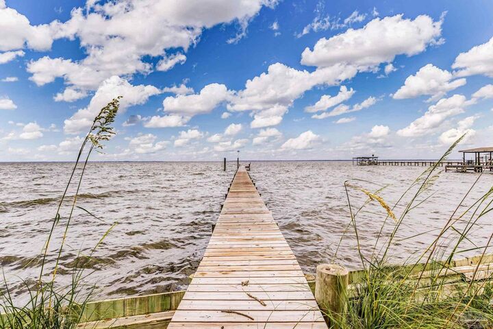 4648 Hickory Shores Blvd  Gulf Breeze FL 32563 photo