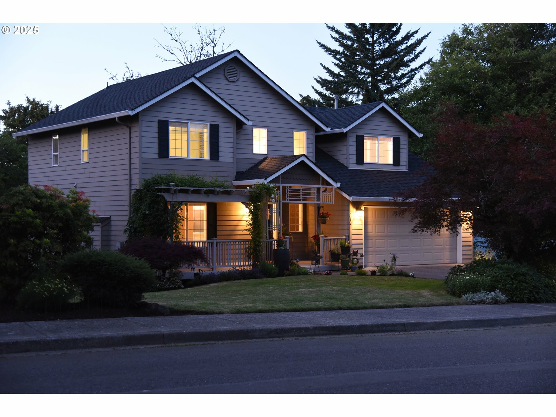 Property Photo: 2012 NW Willow Dr WA 98607