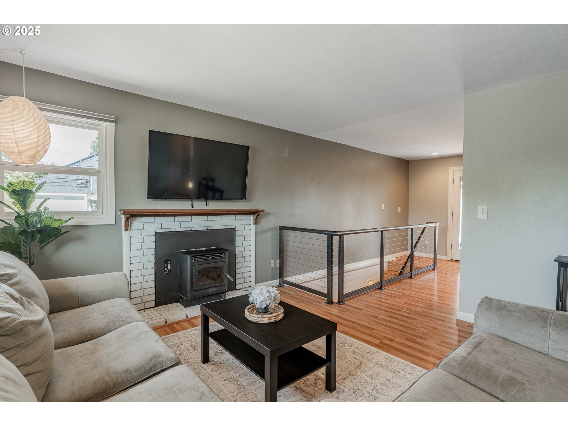 Property Photo: 8611 NE Dyer St OR 97220