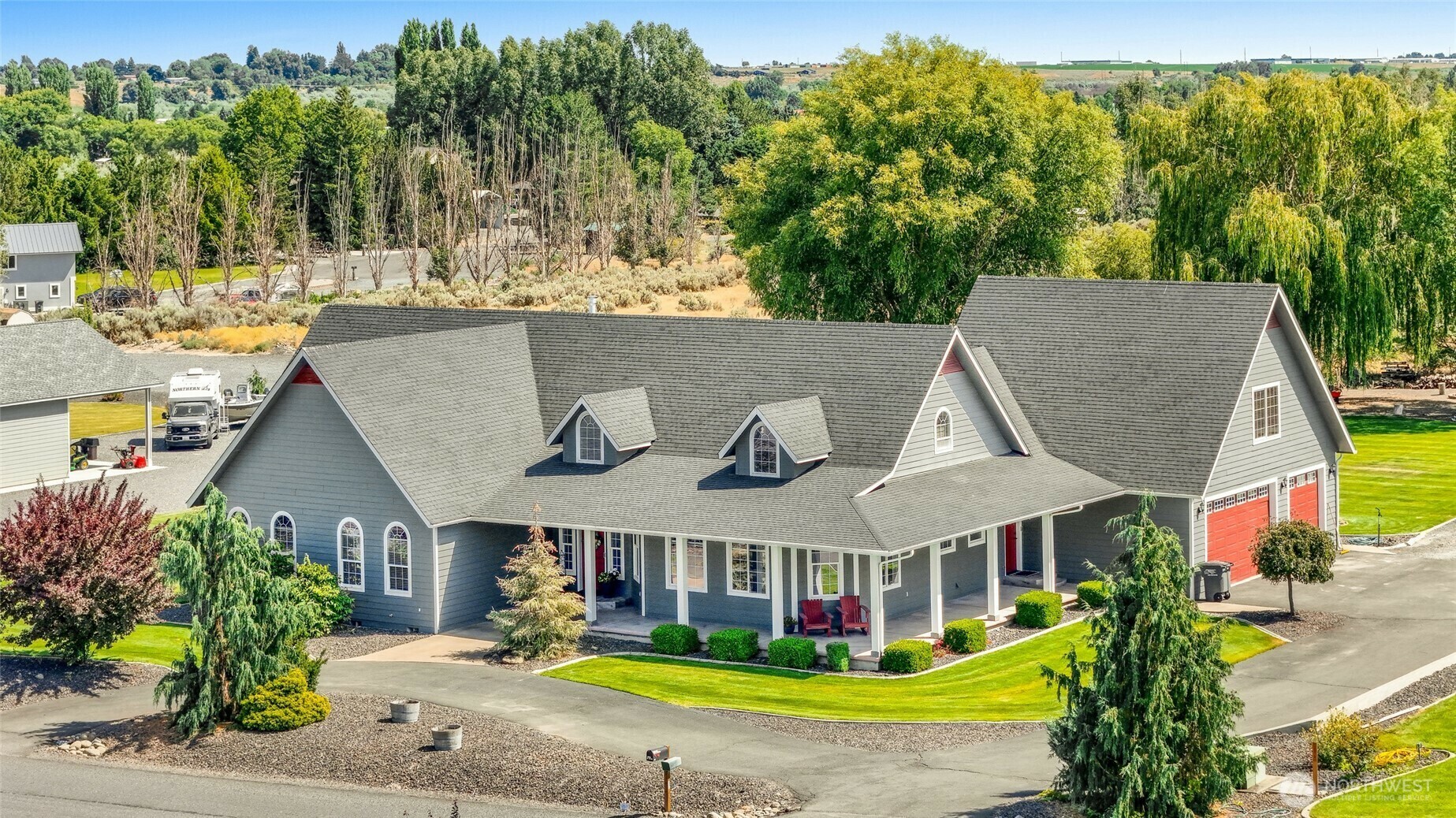 Property Photo: 10391 Road 5.6 NE WA 98837