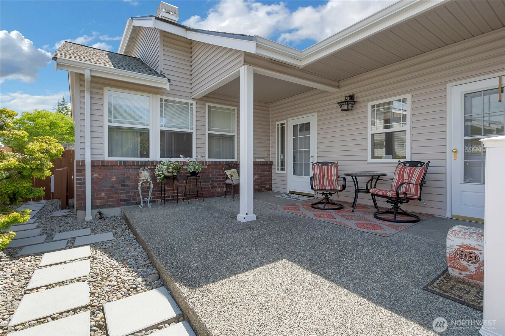 Property Photo: 2819 Wilton Lane E WA 98424