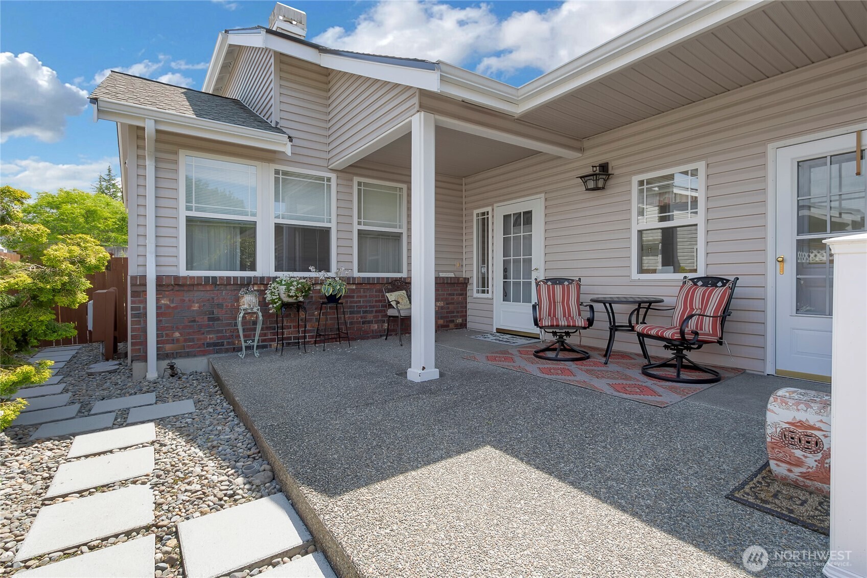 Property Photo: 2819 Wilton Lane E WA 98424