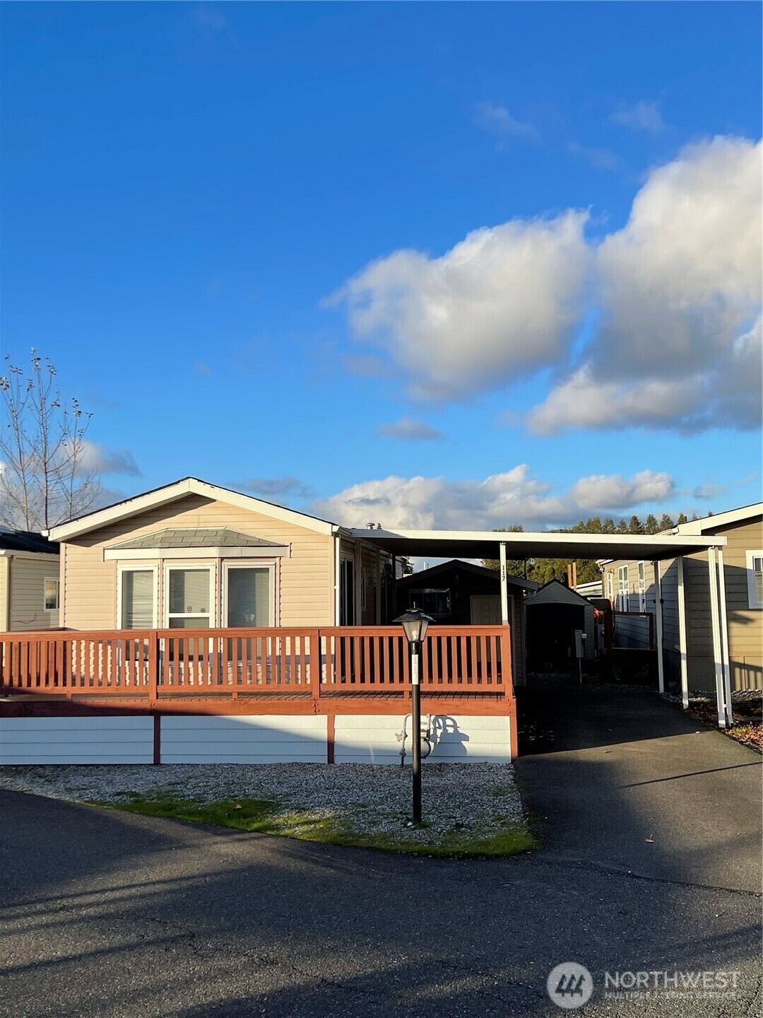 Property Photo: 1200 Lincoln St 117 WA 98229