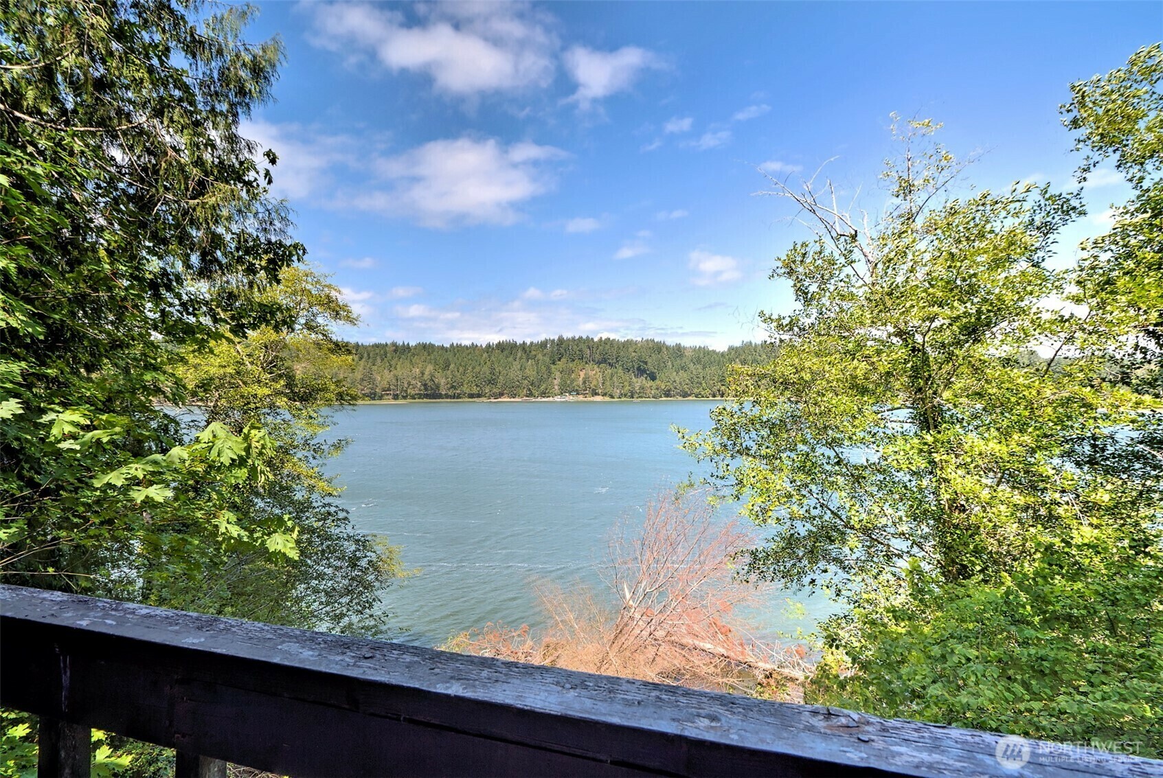 Property Photo: 110 E Beaver Lane WA 98584