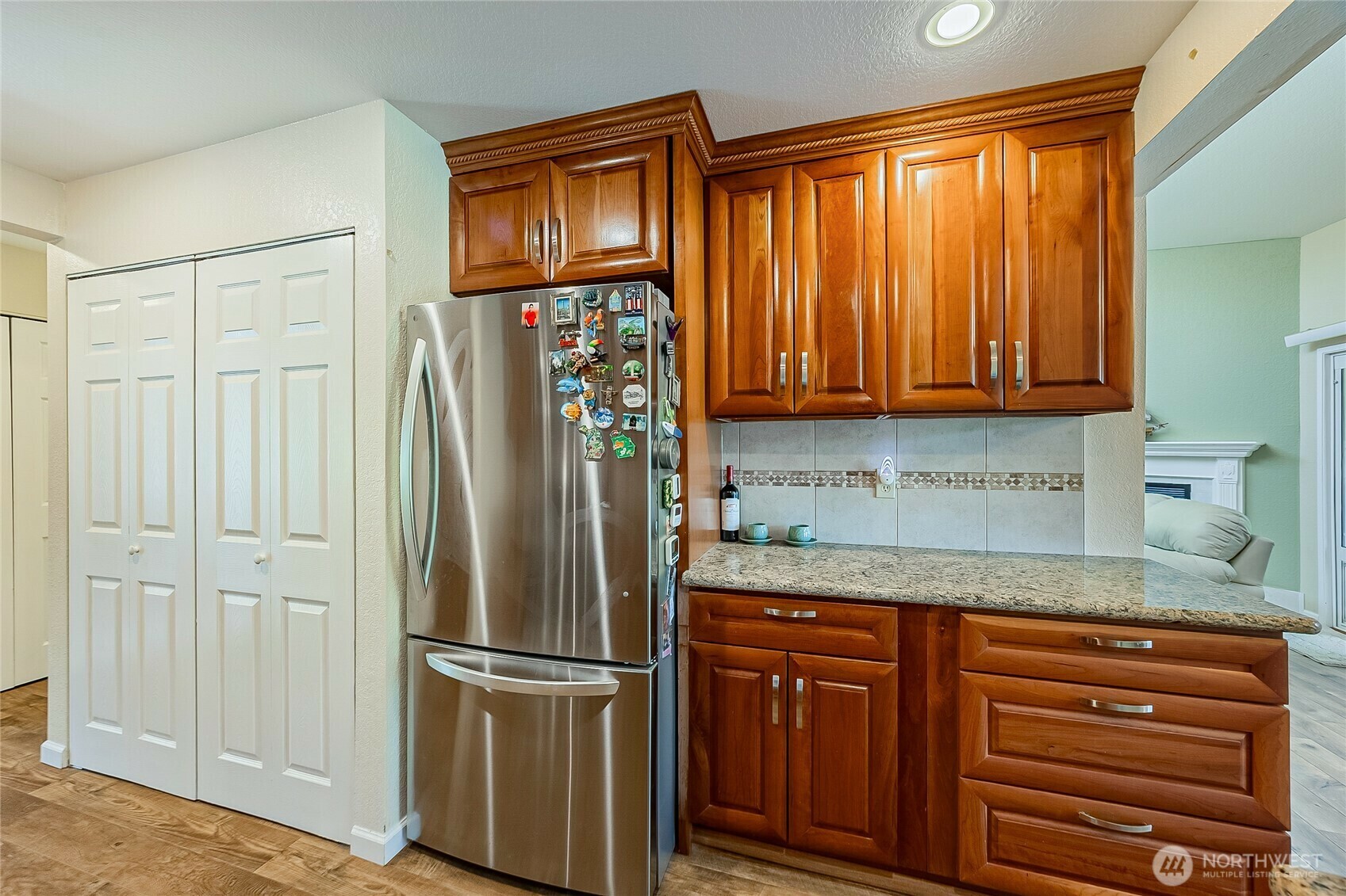 Property Photo: 4164 Factoria Boulevard SE B11 WA 98006