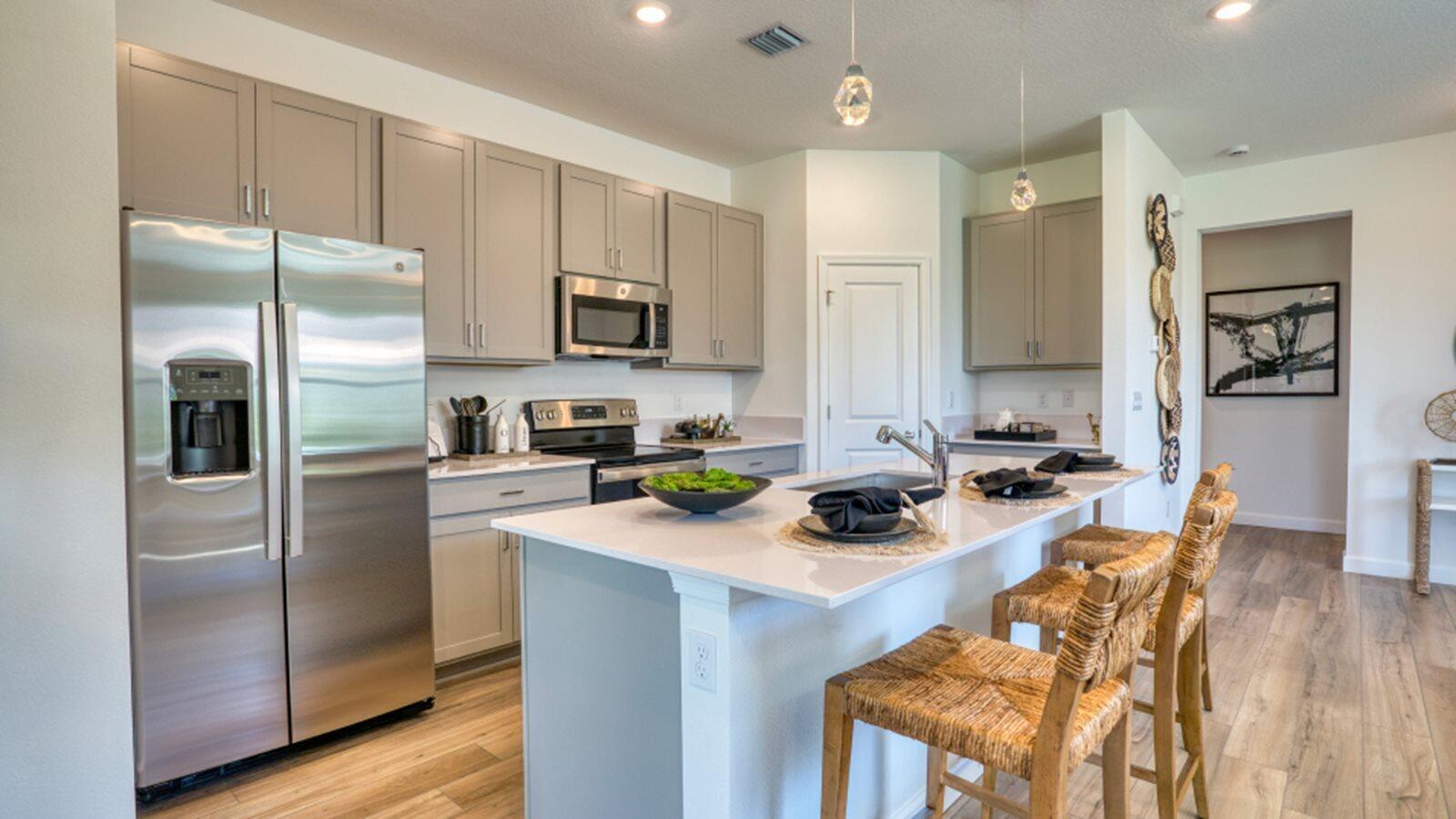 Property Photo: 1480 SE Crosswood Way FL 34984