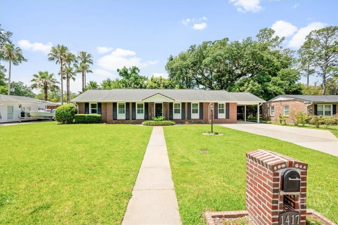 Property Photo: 1417 N Camden Circle GA 31406