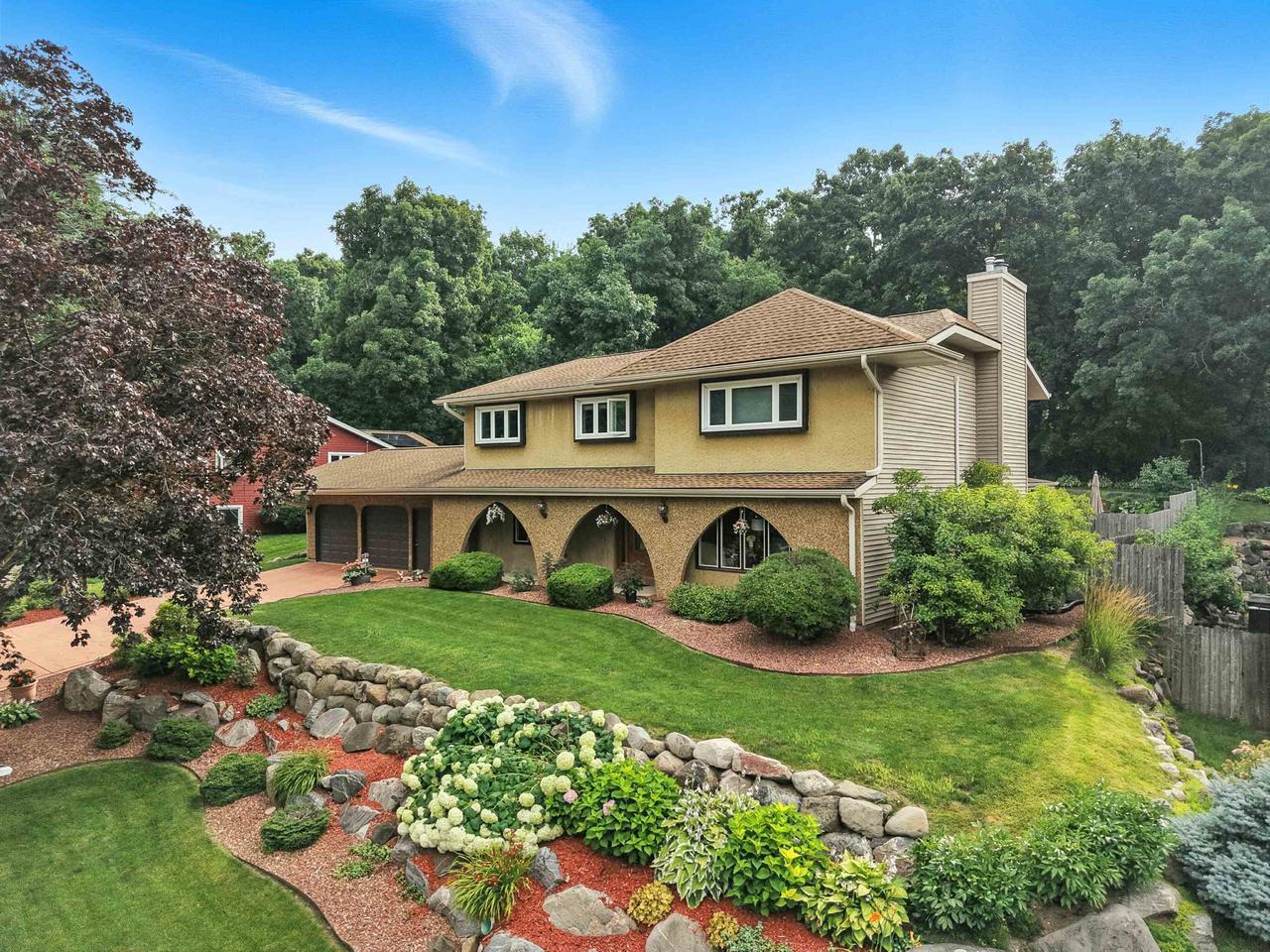Property Photo: 6207 Indian Mound Drive WI 53558