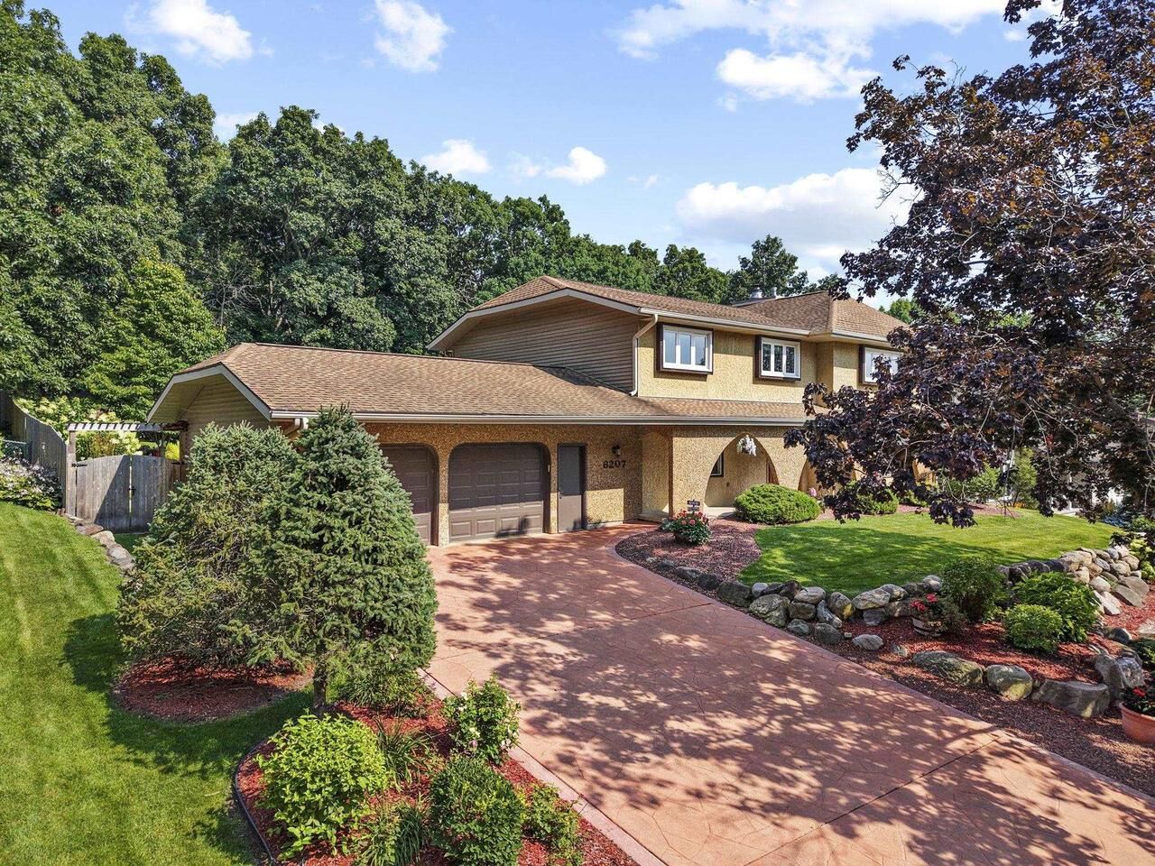 Property Photo:  6207 Indian Mound Drive  WI 53558 