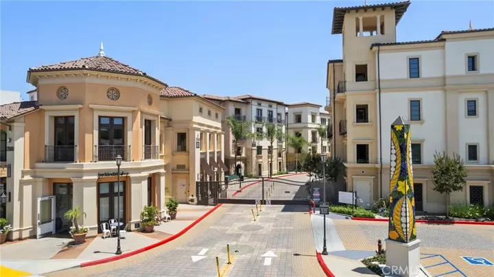 Property Photo: 23500 Park Sorrento H32 CA 91302