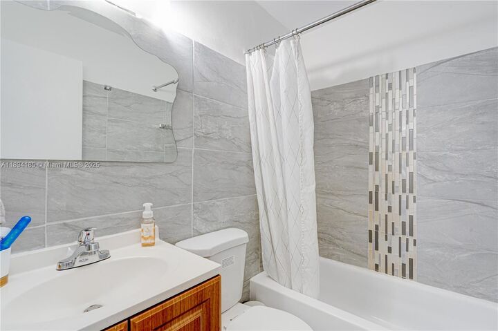 Property Photo: 502-504 Phippen Waiters Rd 3 FL 33004