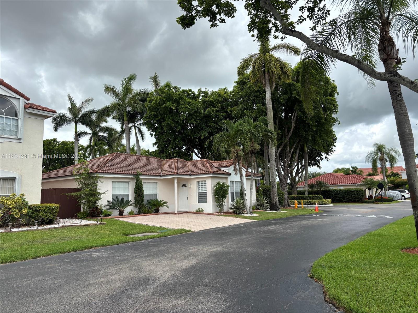 Property Photo: 10234 NW 57th St FL 33178