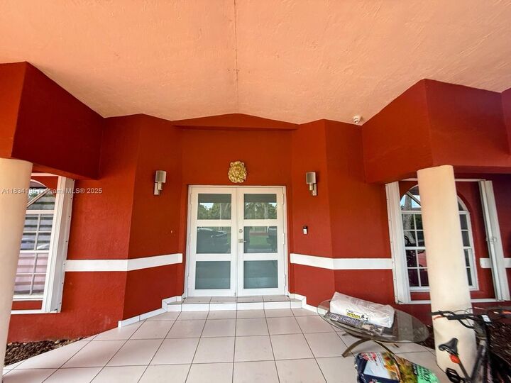 Property Photo: