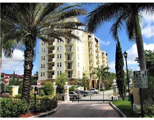 Property Photo: 9021 SW 94 St 606 FL 33176