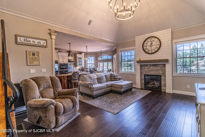 Property Photo:  636 Ridge Lea Court  NM 87401 