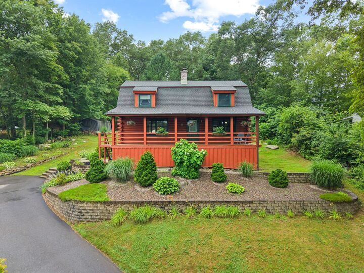 40 Devonshire Drive  Waterford CT 06385 photo