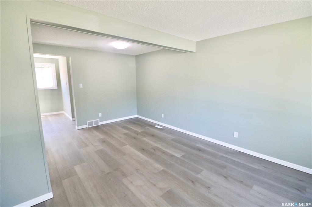 Photo de la propriété: 2803 7th Avenue E SK S4N 5N2