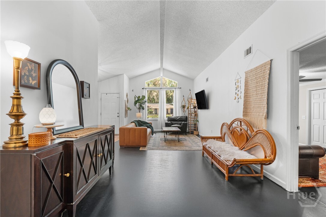 Property Photo:  7112 Hialeah Circle  GA 31406 