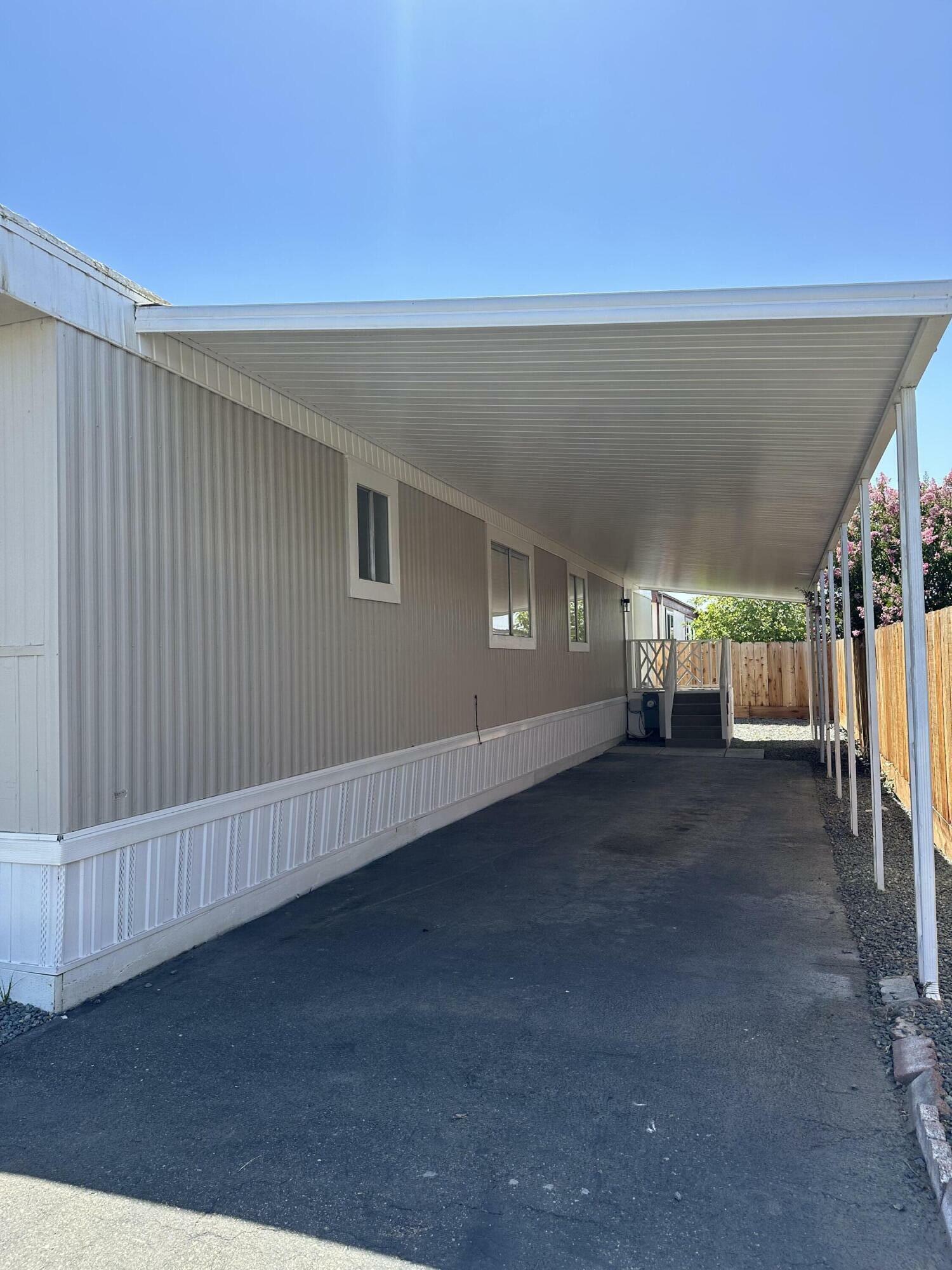 Property Photo: 720 E Worth Space 135 Avenue CA 93257