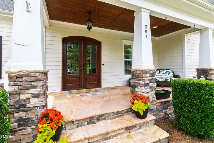 Property Photo: 209 Sunset Bluffs Drive NC 27526