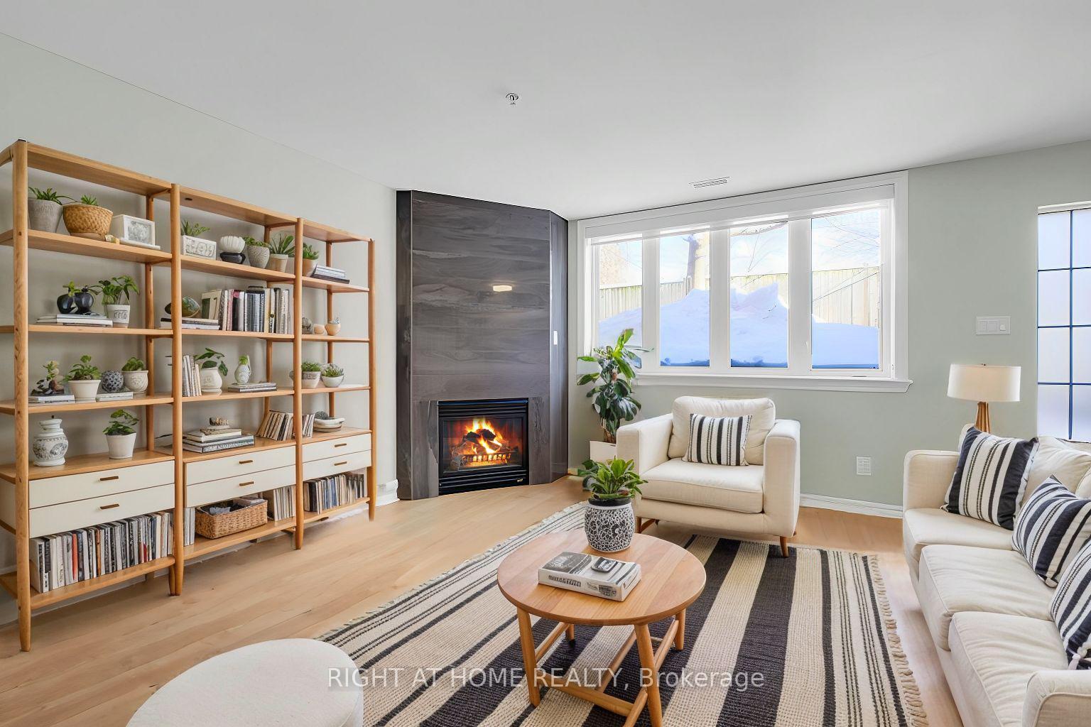 Property Photo: 313 St Patrick Street #H ON K1N 5K6