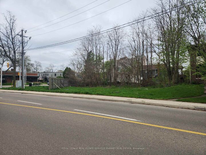 Property Photo:  685 Brant Street  ON L7R 2H4 