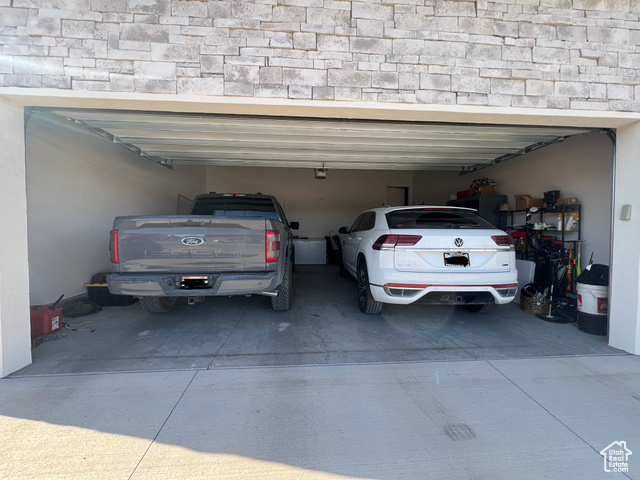 Property Photo: 420 W 350 N UT 84634