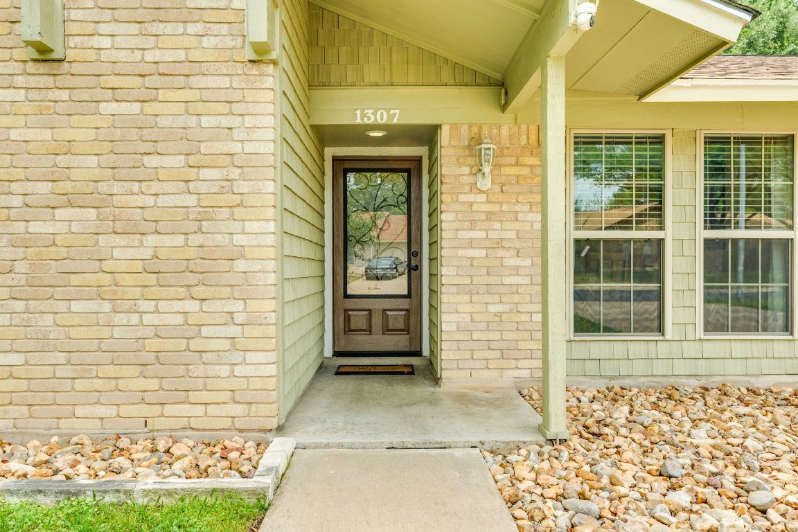 Property Photo:  1307 S Meadows Drive  TX 78758 