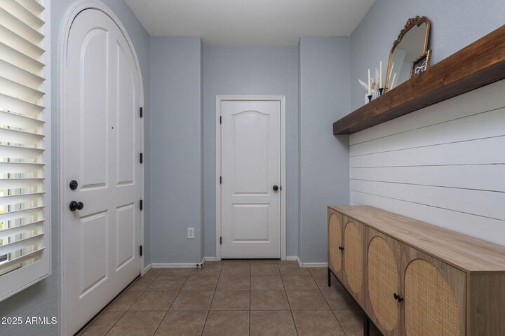 Property Photo: 849 S Henry Lane AZ 85296