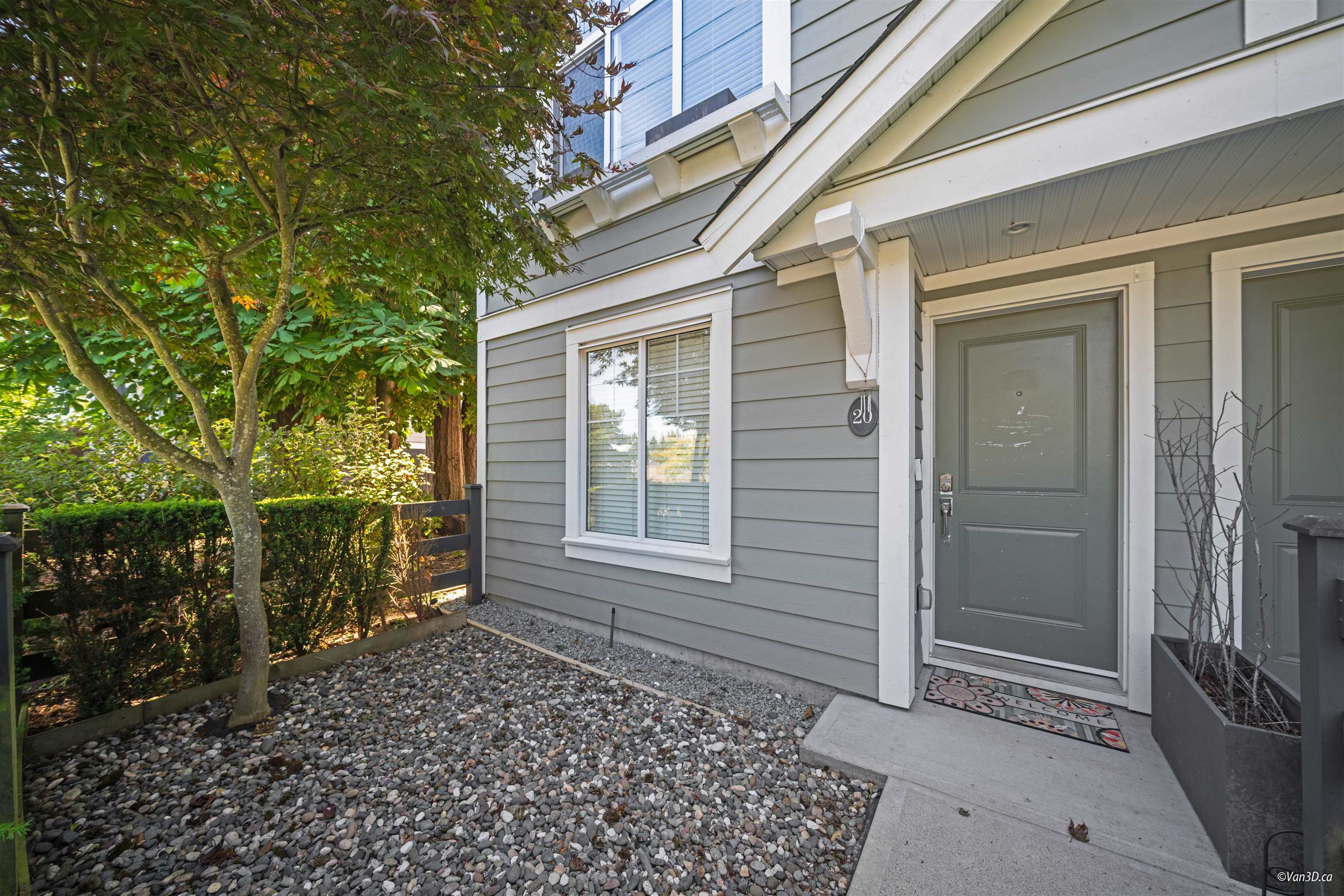 Property Photo: 15128 24 Avenue 20 BC V4A 2H8