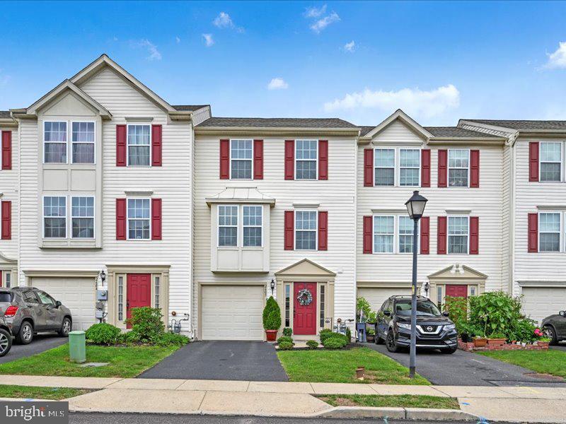 Property Photo: 2605 Orchard View Road PA 19606