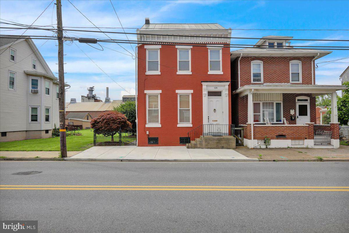 Property Photo: 128 State Street PA 19526