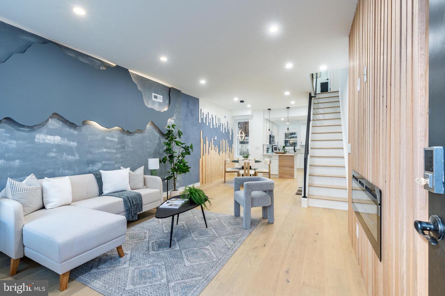 2074 E Birch Street  Philadelphia PA 19134 photo
