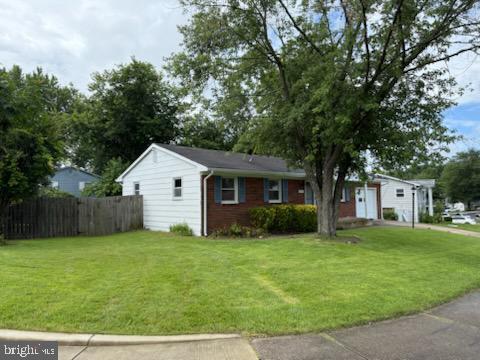 Property Photo:  13223 Hawthorn Lane  VA 22193 