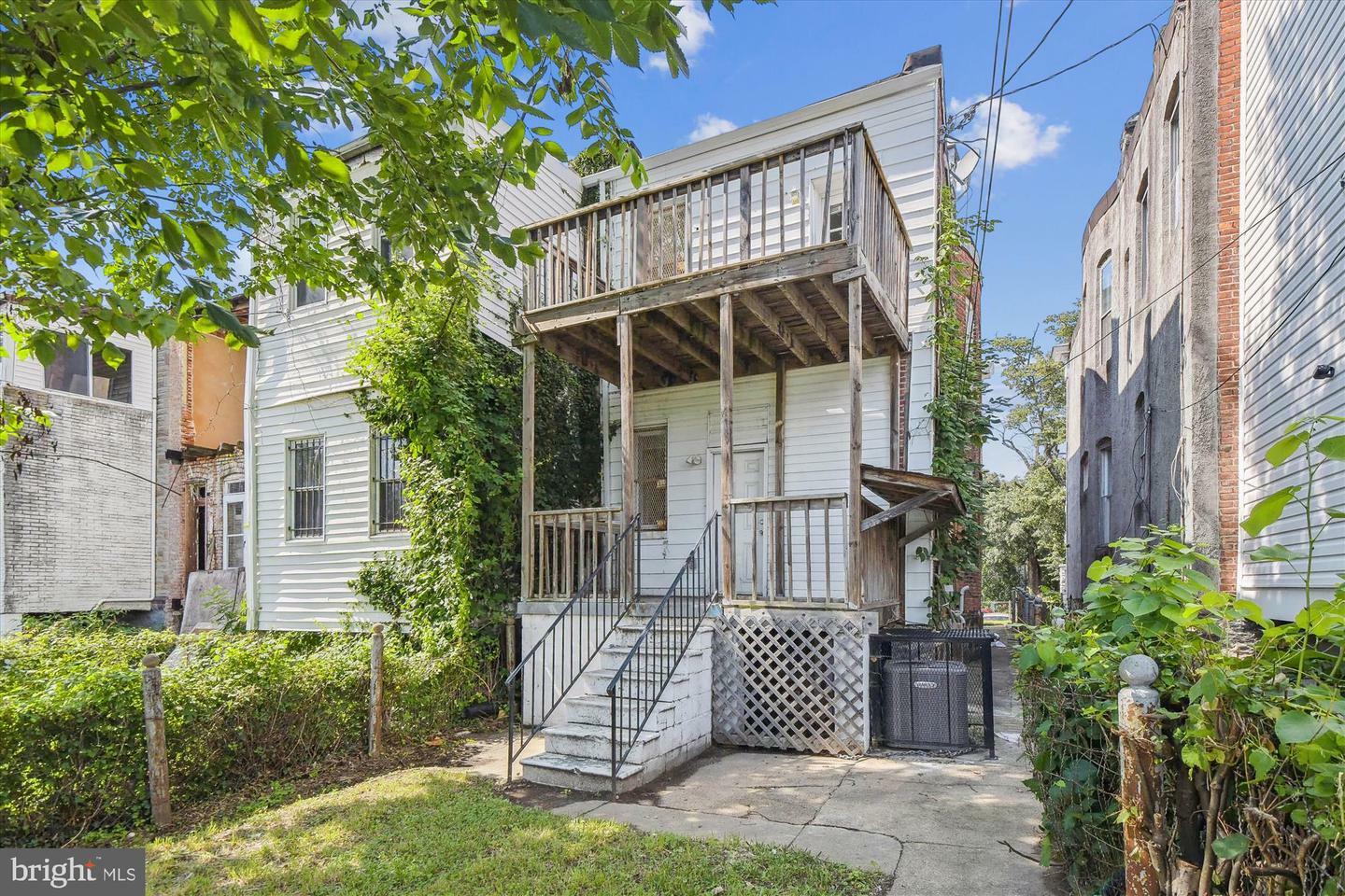 Property Photo: 3017 Belmont Avenue MD 21216