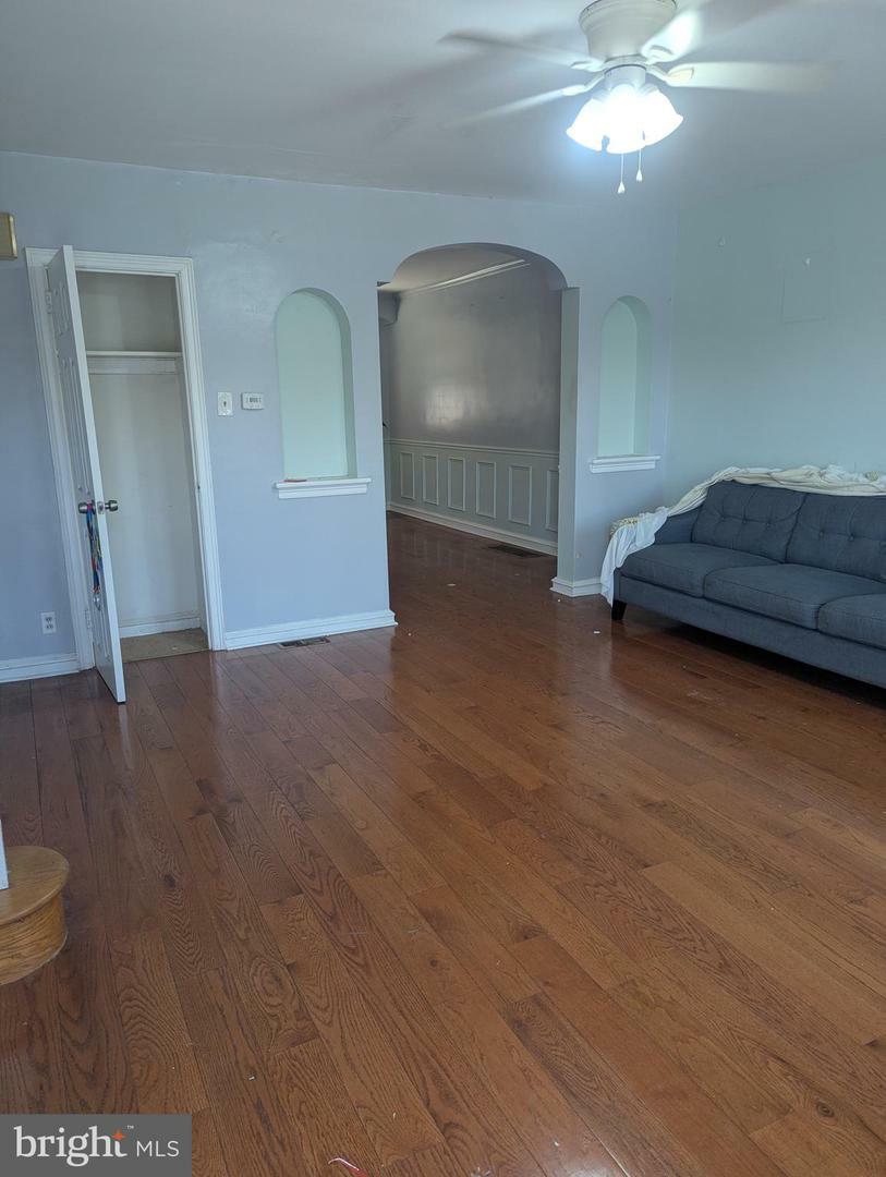 Property Photo: 4232 Shelmire Avenue PA 19136