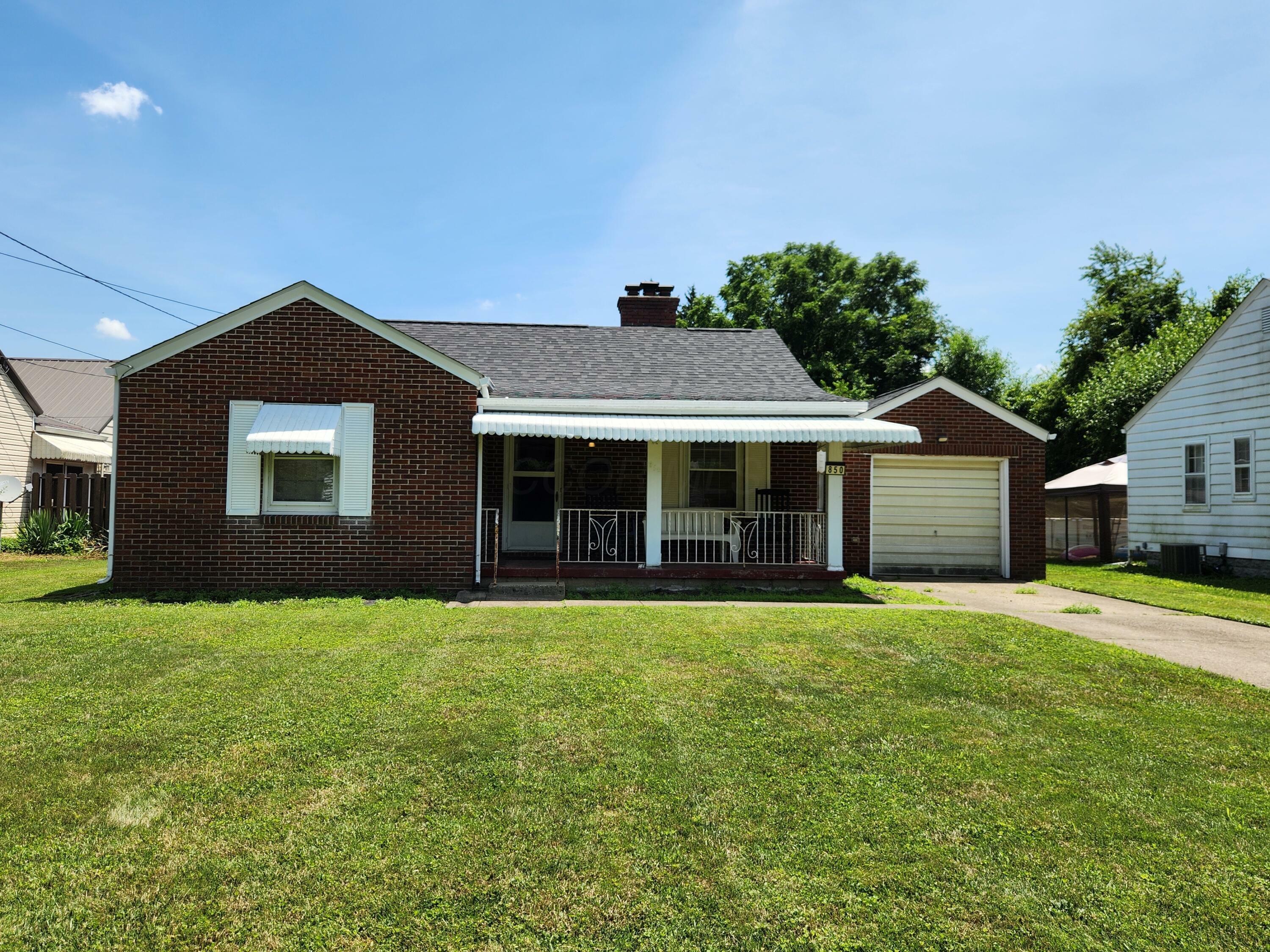 Property Photo: 850 Grafton Road OH 43055