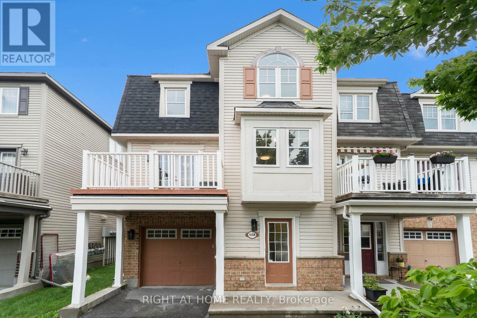 Property Photo: 1558 Haydon Circle North ON K2J 0K5