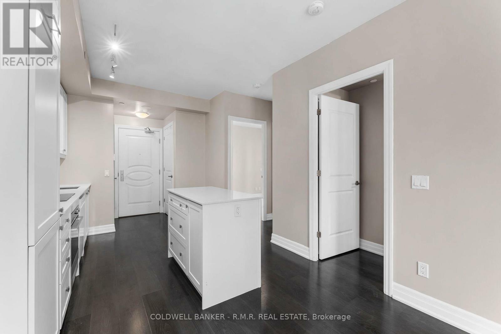 Photo de la propriété: 9085 Jane Street 404 ON L4K 0L8