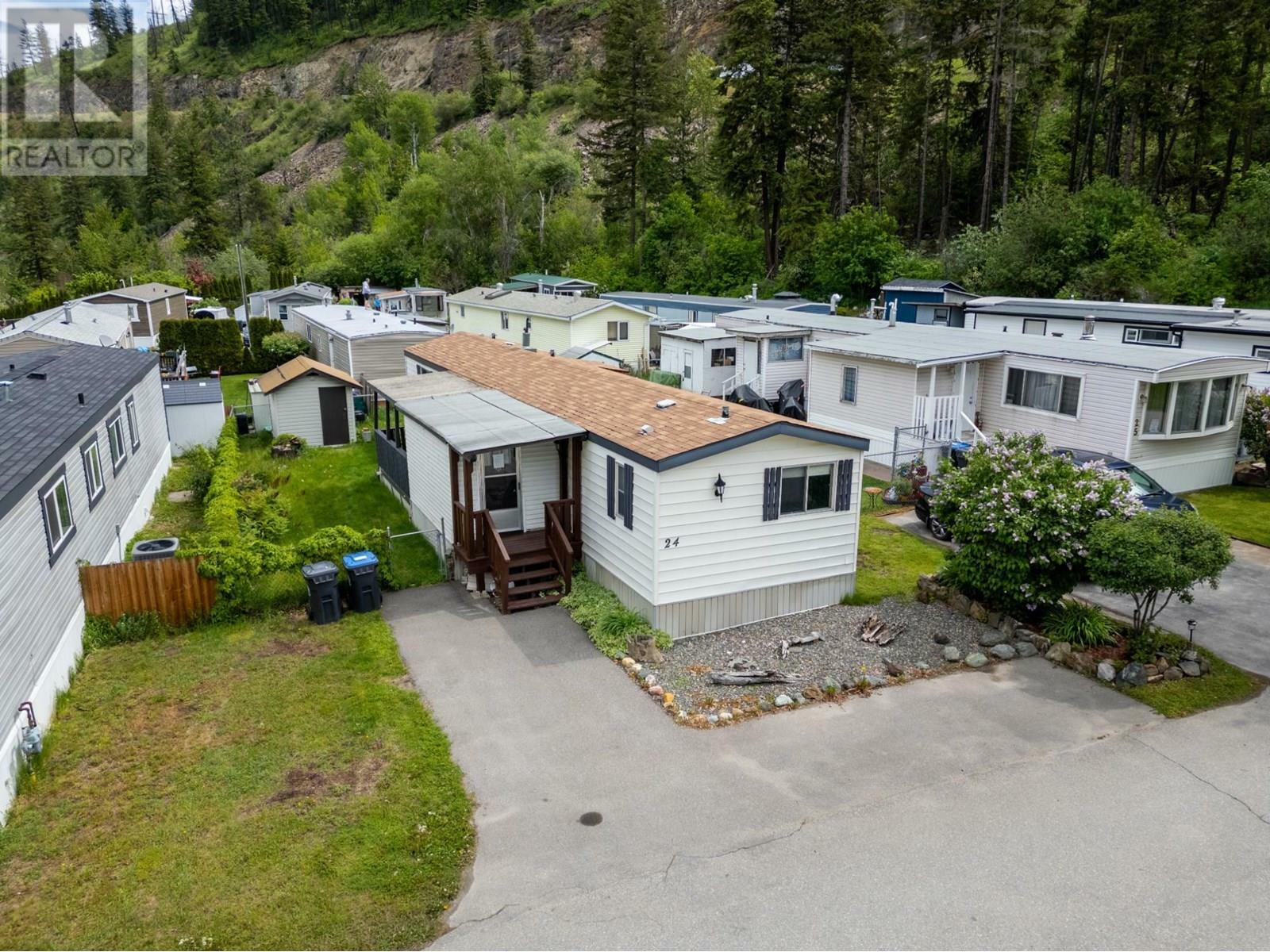 Photo de la propriété: 1214 Okanagan Avenue 24 BC V0E 1M0